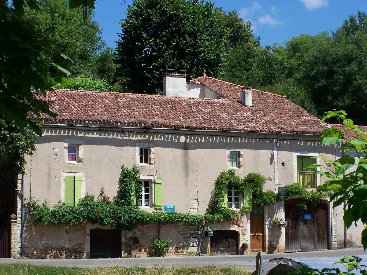 Bed and breakfast Chambre D'Hotes Les 3 Cochons D'Olt Arcambal Francia